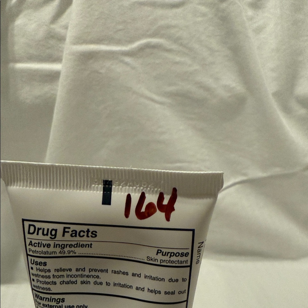 PeriGuard Ointment - White and Yellow - Picture 7 of 8